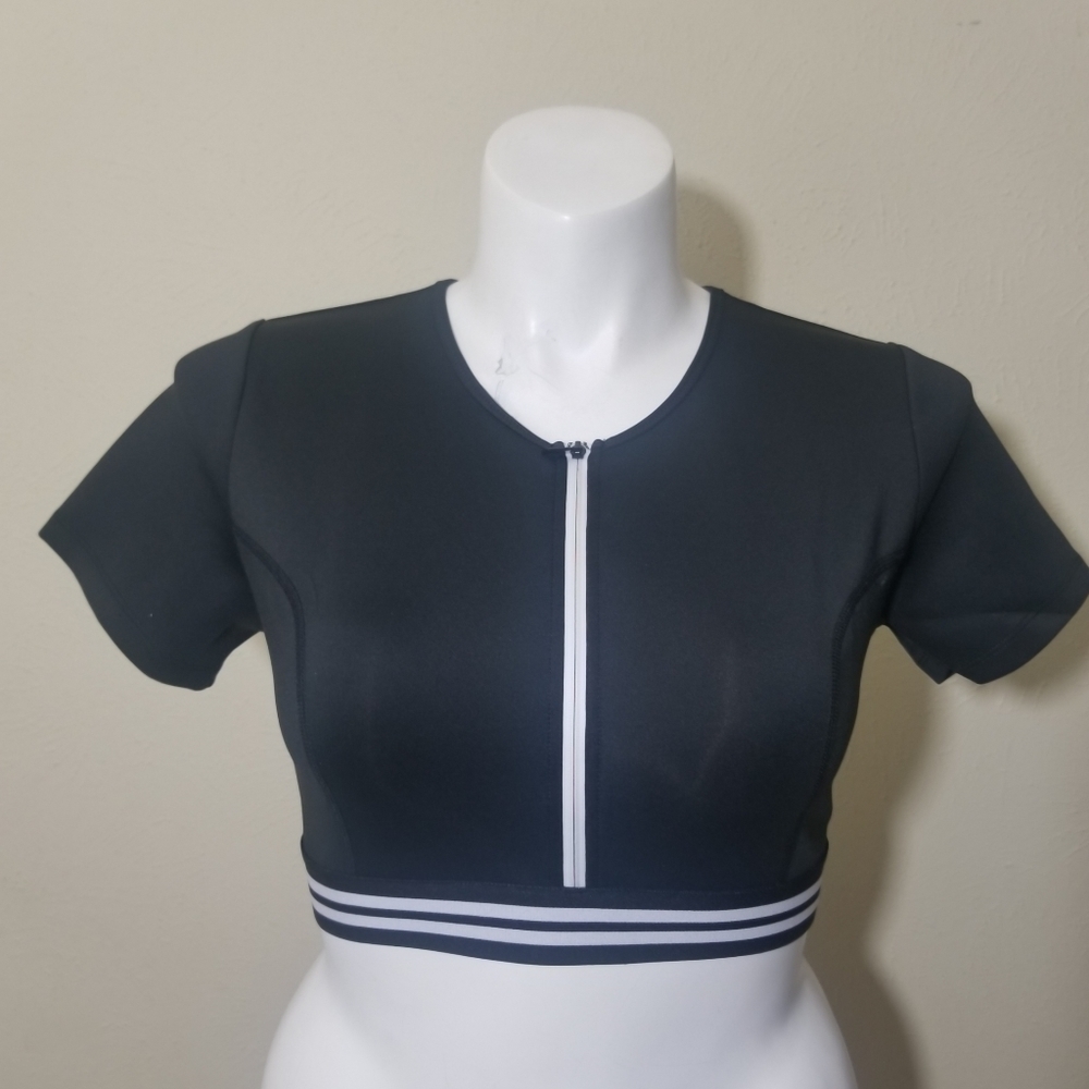 $98 Kendall & Kylie Zip Front Deep V-Neck Crop Top - Picture 4 of 8